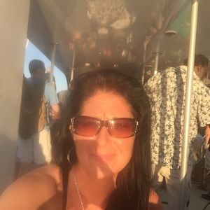 Meet your Posher, Cheryl